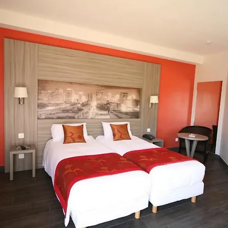 Charme Hotel, Sud ホテル