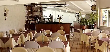 Charme Hotel, Sud